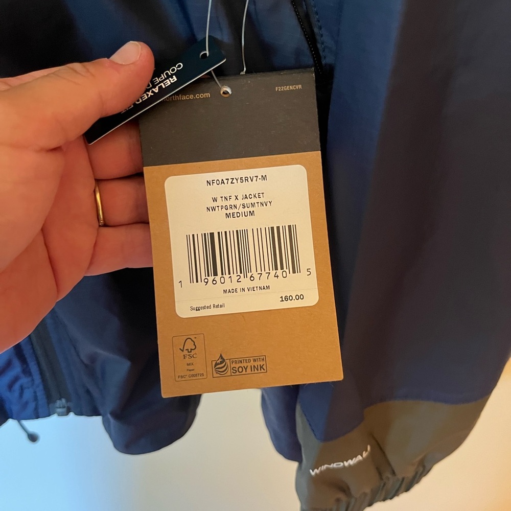 The North Face TNF X Windbreaker Jacket Green Summit Navy - Picture 8 of 10